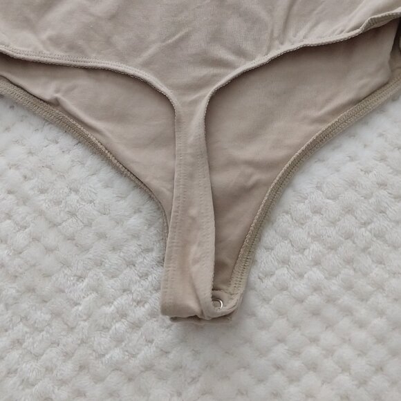 Express Body Contour Bodysuit - Picture 6 of 6